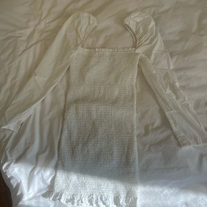 Aritzia Wilfred Smocked Maelys Dress, White XS